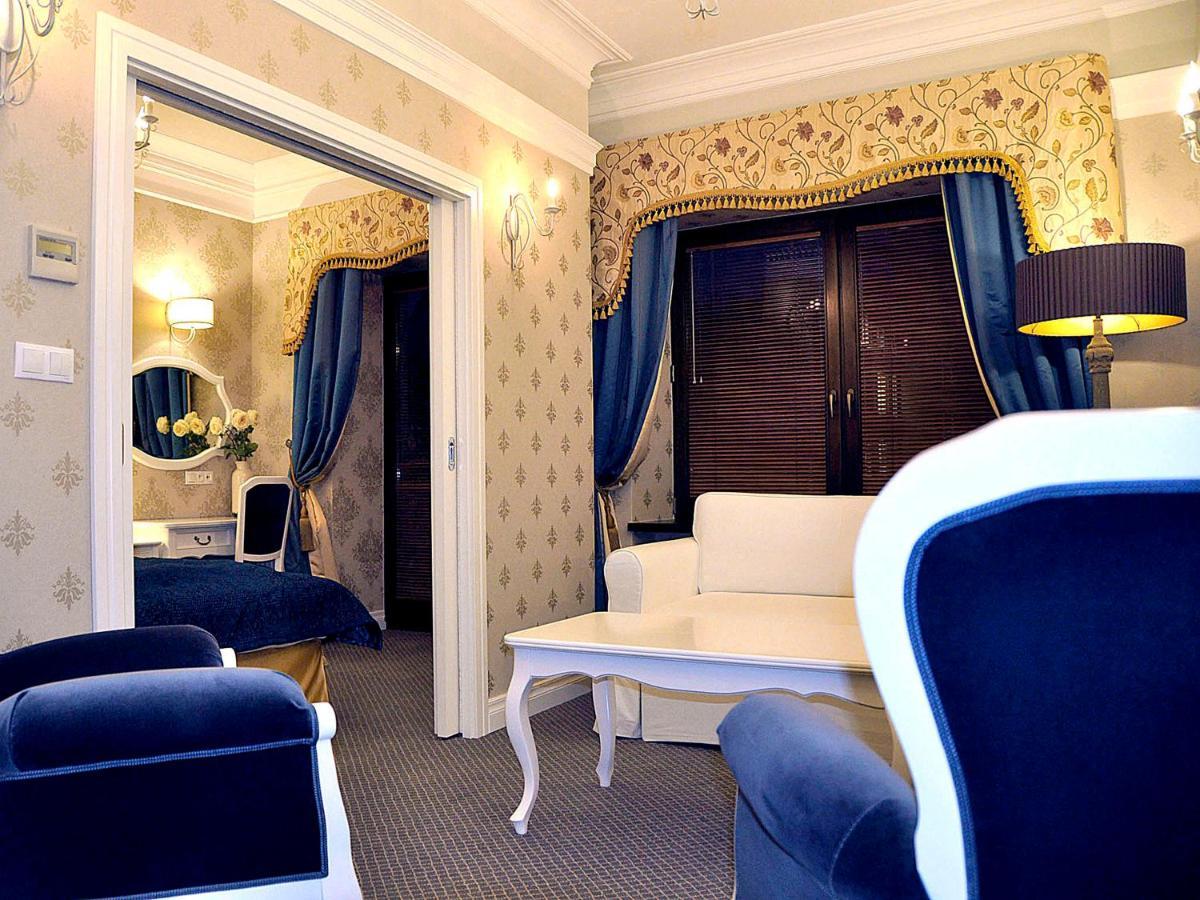 Sleepwalker Boutique Suites Вроцлав Экстерьер фото