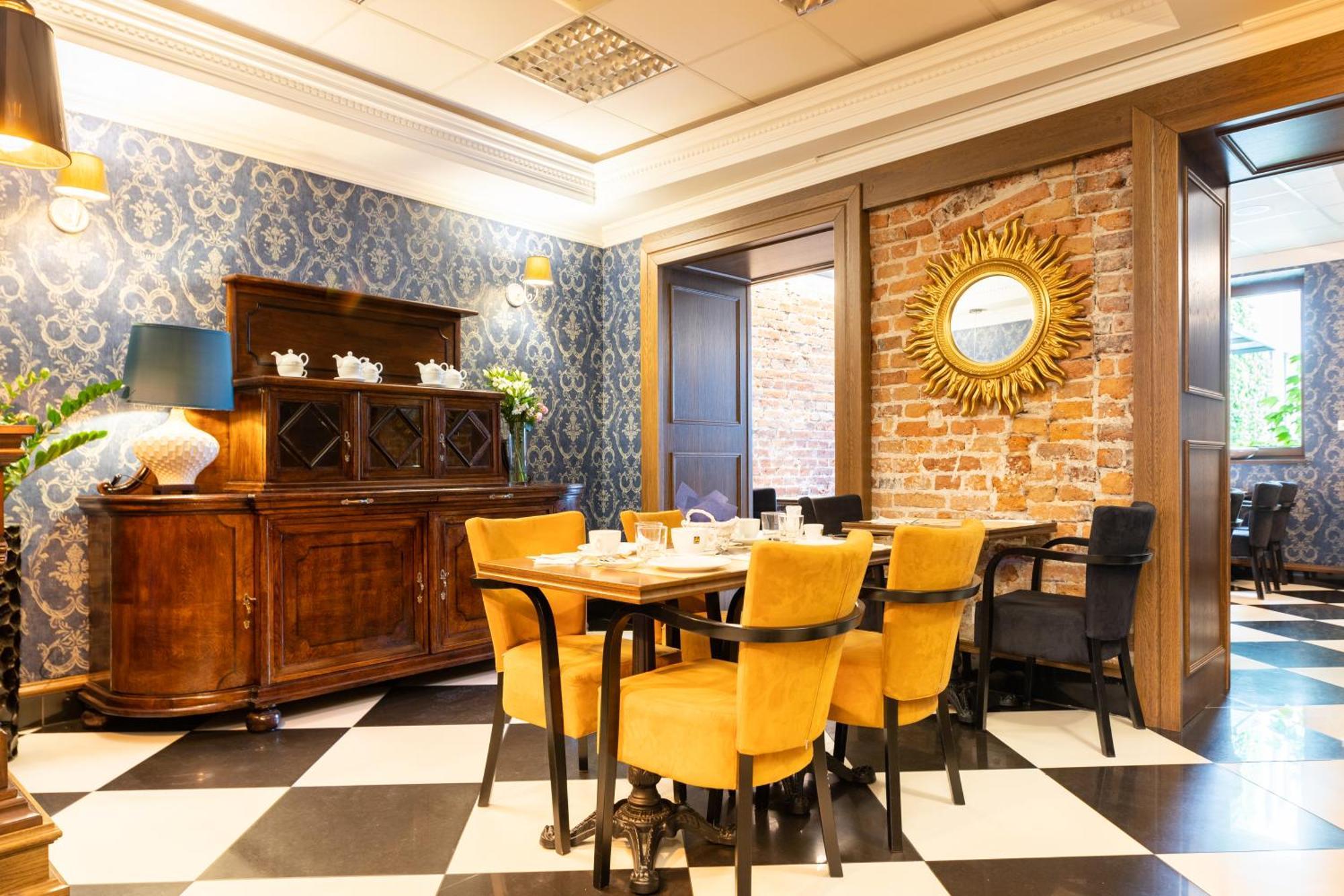Sleepwalker Boutique Suites Вроцлав Экстерьер фото