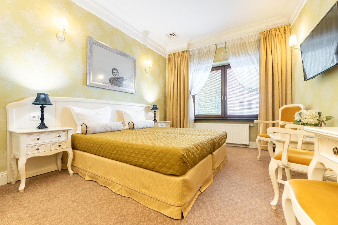 Sleepwalker Boutique Suites Вроцлав Экстерьер фото