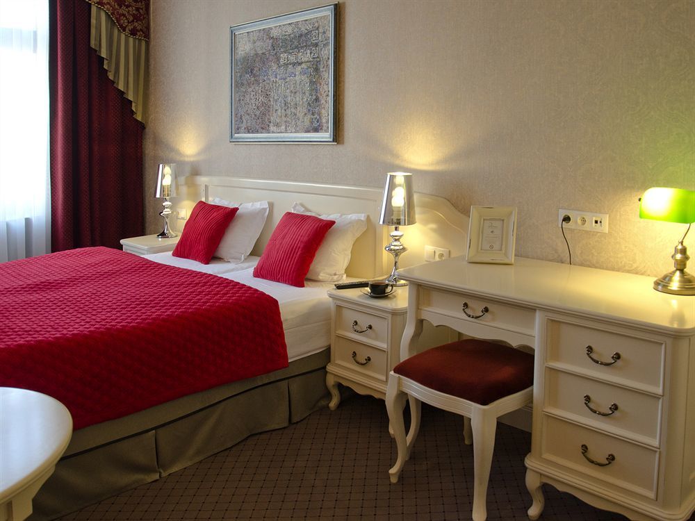Sleepwalker Boutique Suites Вроцлав Экстерьер фото