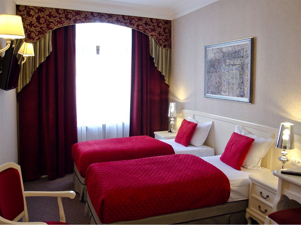 Sleepwalker Boutique Suites Вроцлав Экстерьер фото