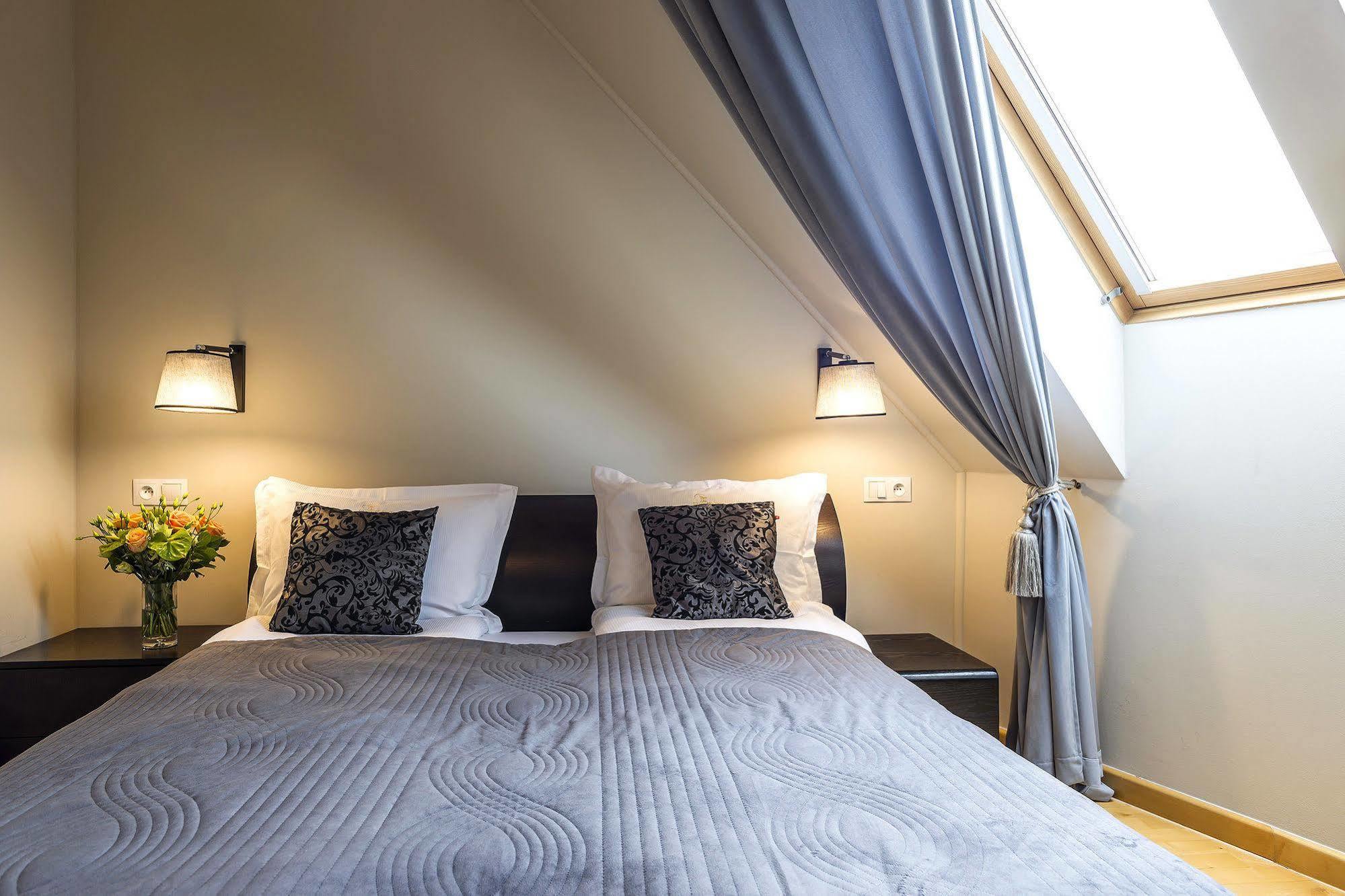 Sleepwalker Boutique Suites Вроцлав Экстерьер фото