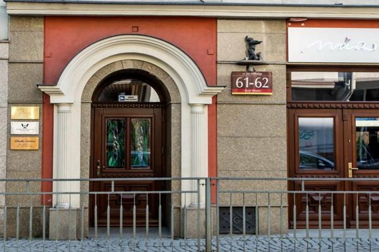 Sleepwalker Boutique Suites Вроцлав Экстерьер фото